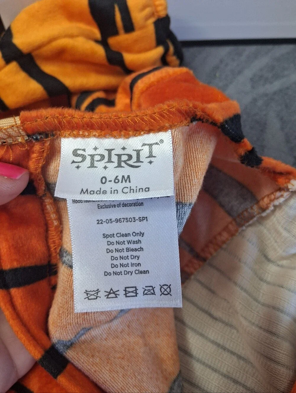 Spirit Infant Tiger Plush Jumpsuit Costume - Orange, Black & Cream - Picture 12 of 15